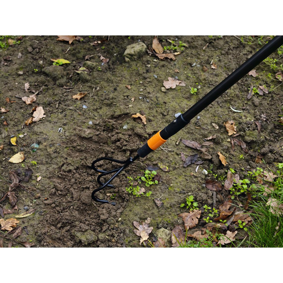Cultivador 3 puntas QuickFit Fiskars