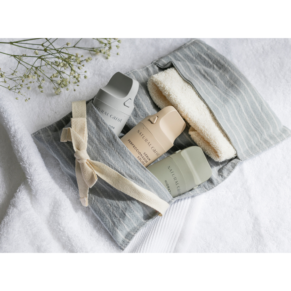 Toilettas met 3 gezichtsverzorgingssticks Natural Carol