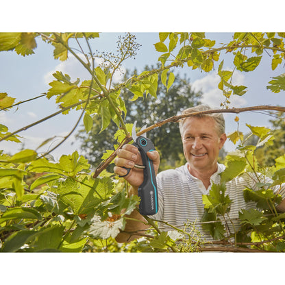 Akku-Gartenschere AssistCut GARDENA