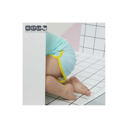 Badshorts med ränder som skyddar mot UV-strålning 6 månader