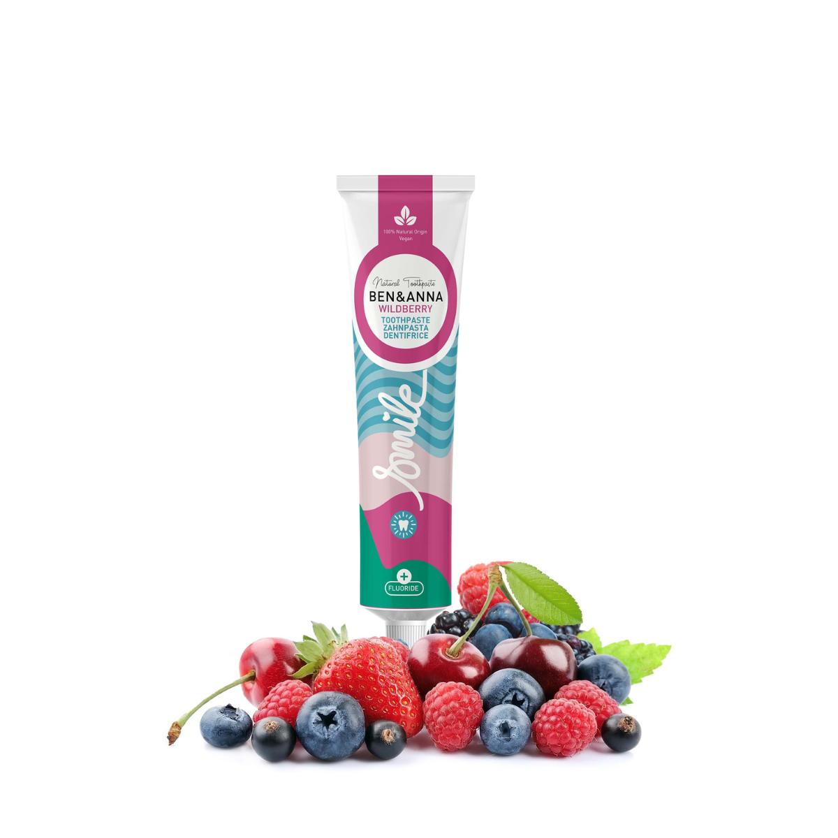 Dentifricio ai frutti di bosco con fluoro Ben & Anna tubetto da 75 ml