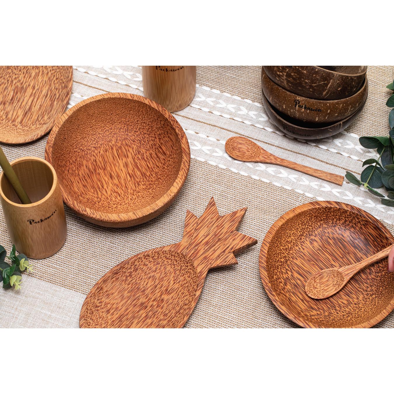 Houten kokosnootbord in de vorm van een ananas 25 x 11 cm