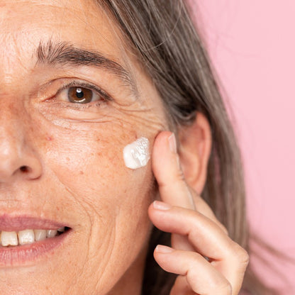 Lotus Radiance Darkspot Freshly Depigmentierungs-Gesichtscreme 50 ml