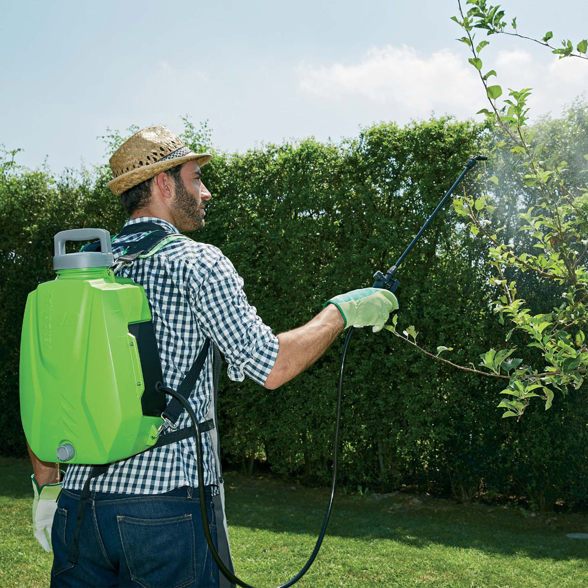Ryggsäcksspruta med batteri 8 l Verdemax