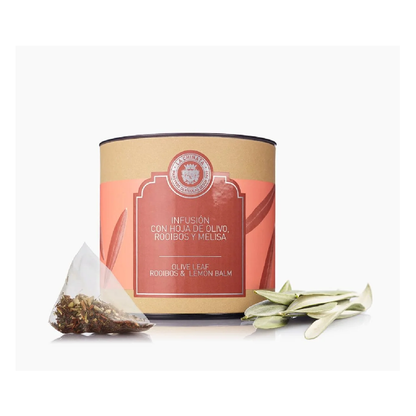 Speciale XL-cadeaumand Brunch La Chinata met 9 producten.